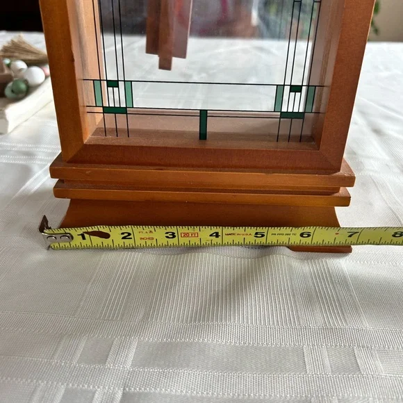 Frank Lloyd Wright Bulova Wooden Clock for mantel - Picture 4 of 12